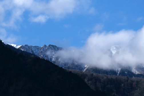 左手奥のピークが餓鬼岳（2637m）？