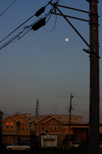 今宵の十三夜の月の出。